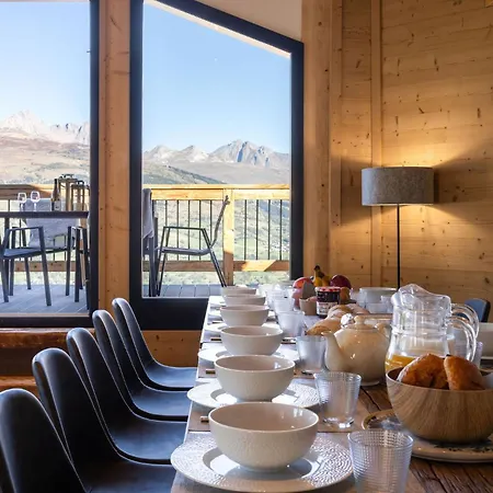 Шале Mathilde Les Coches Saturday Changeover Ла-Плань