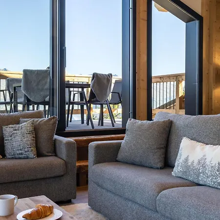 Шале Mathilde Les Coches Saturday Changeover Ла-Плань