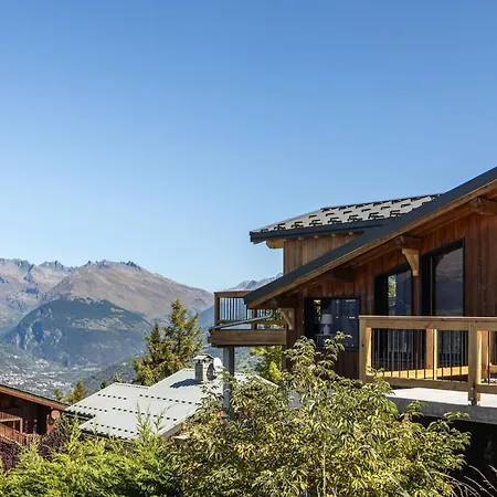 Mathilde Les Coches Saturday Changeover Ла-Плань