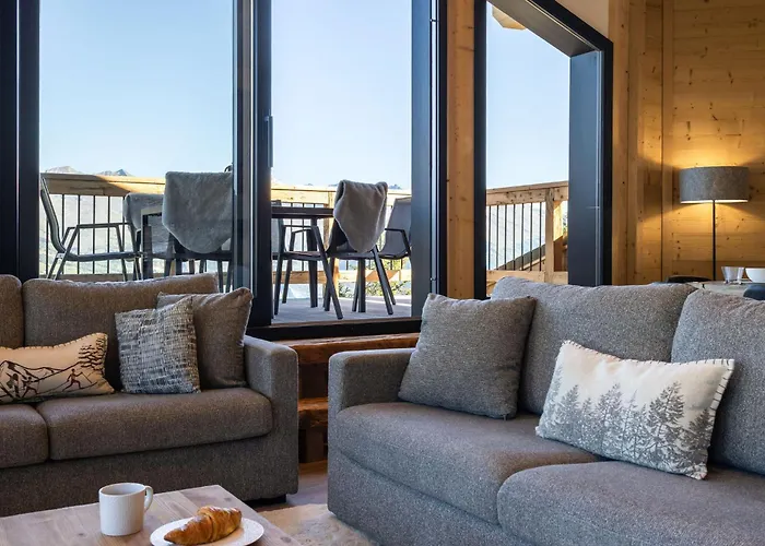 Шале Mathilde Les Coches Saturday Changeover Ла-Плань