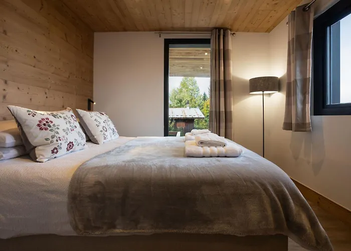 Mathilde Les Coches Saturday Changeover * Ла-Плань