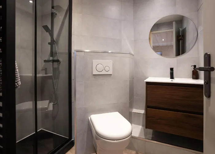 Mathilde Les Coches Saturday Changeover Шале