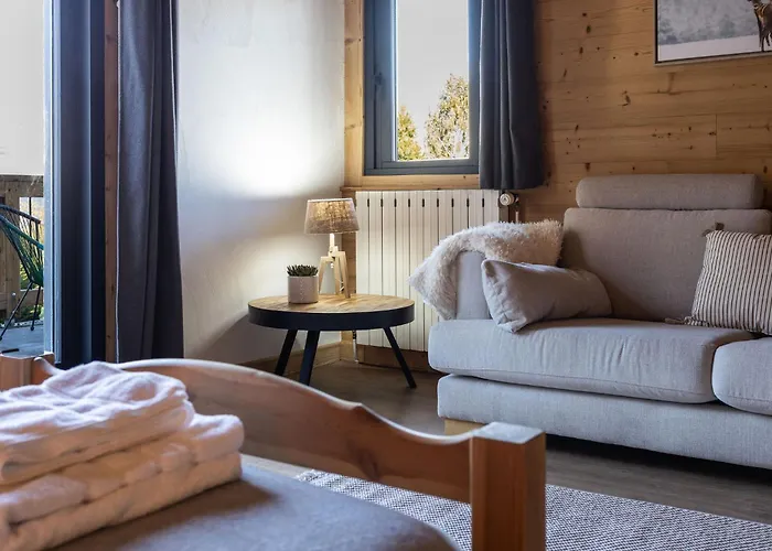 Mathilde Les Coches Saturday Changeover Ла-Плань