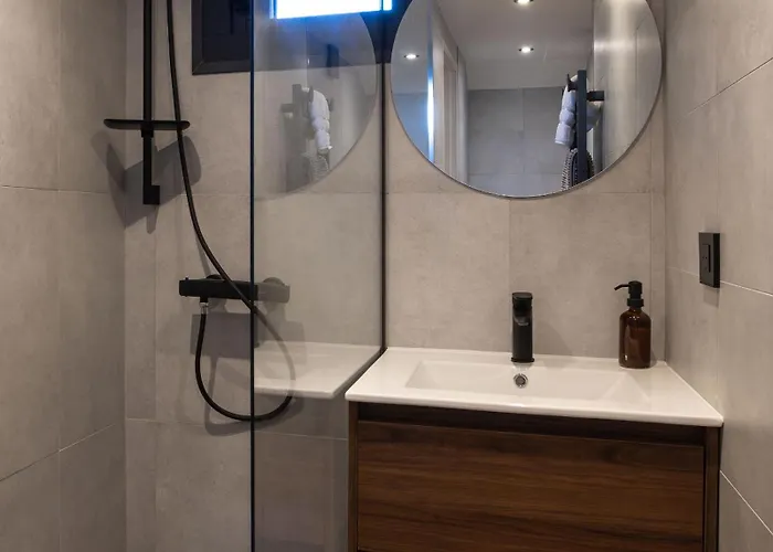 Mathilde Les Coches Saturday Changeover Шале